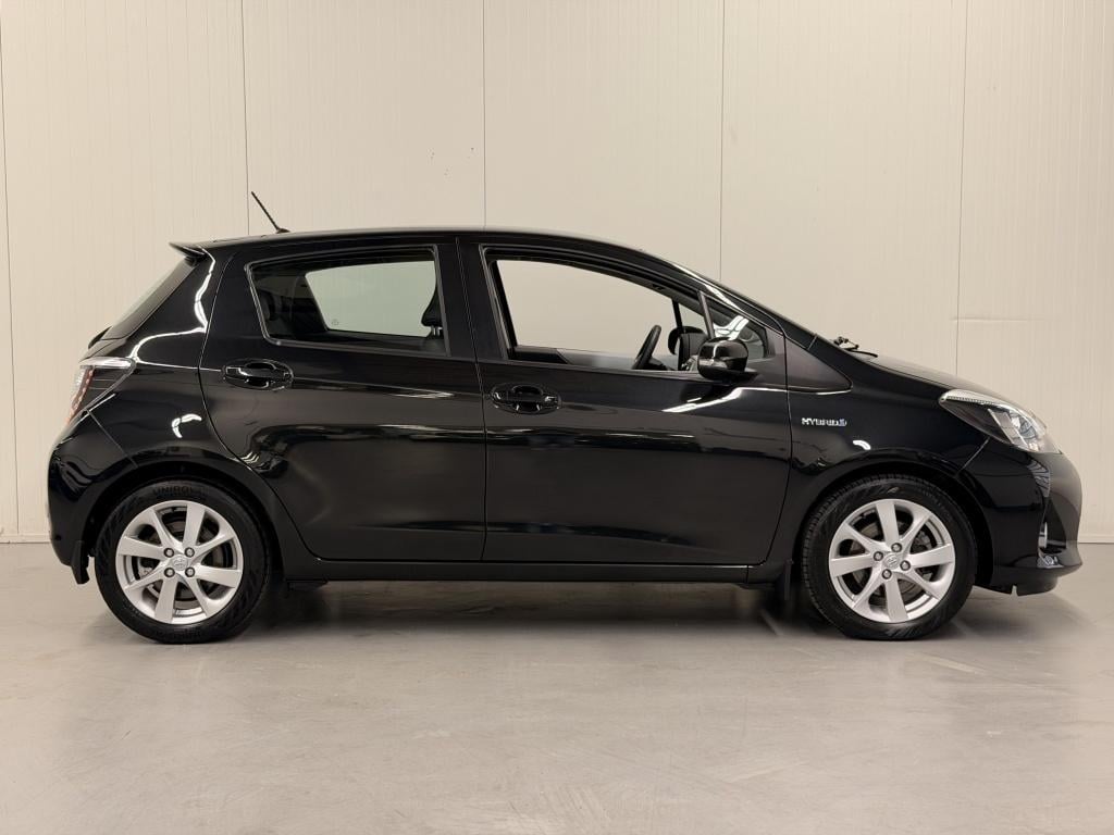 Toyota Yaris 1.5 hybrid dynamic