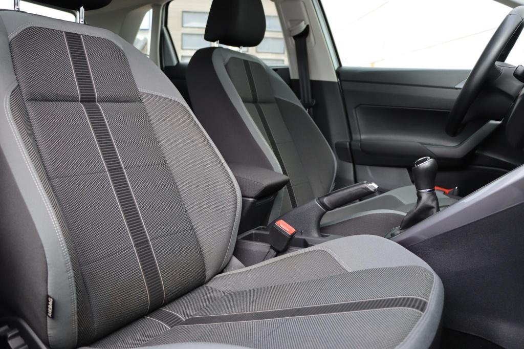Volkswagen Polo 1.0 tsi highline r-line | stoelverwarming | adaptive