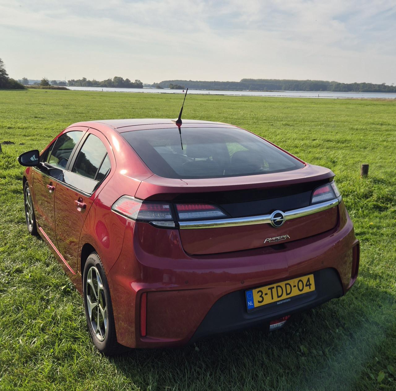 Opel Ampera 2013