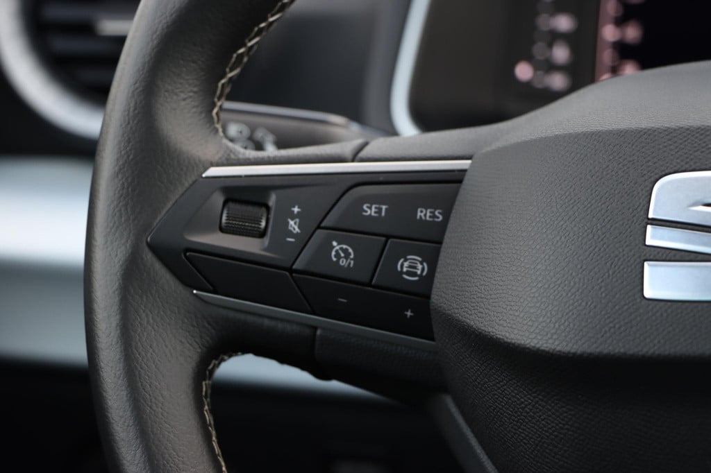 Seat Arona 1.0 ecotsi style business connect