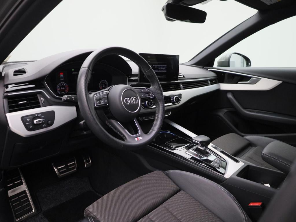 Audi A4 limousine 35 tfsi s edition competition | automaat | virtual cockpi
