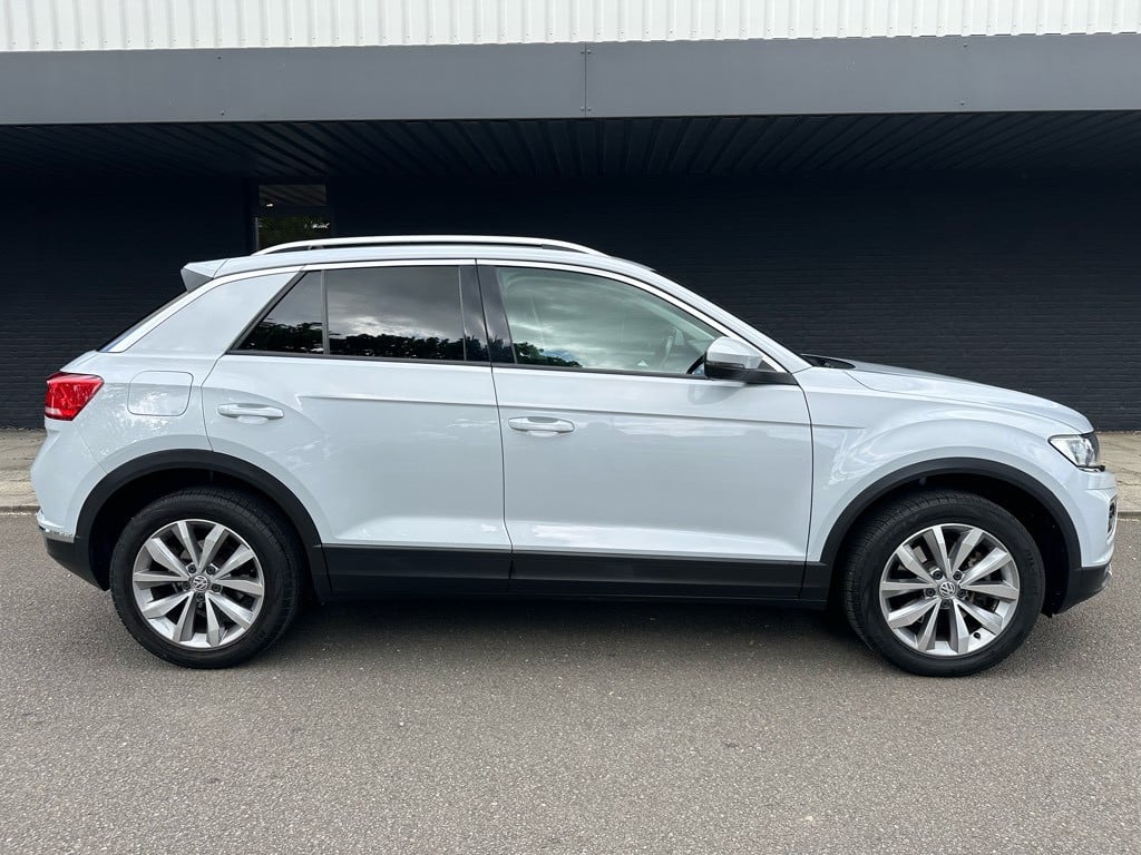 Volkswagen T-roc 1.0 tsi style // led koplampen // trekhaak //