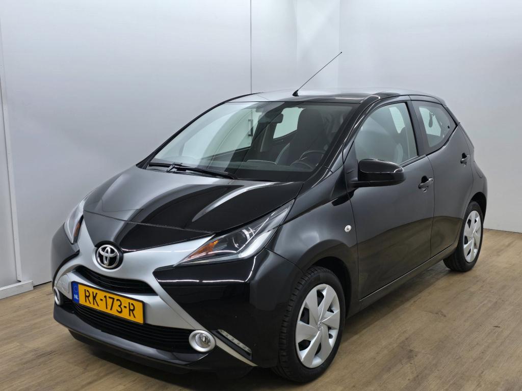 Toyota Aygo occasion 1.0 vvt-i x-play | zwart | tweedehands toyota aygo | a