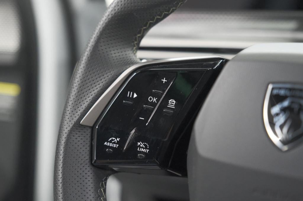 Peugeot 3008 1.2 hybrid 145 gt | panoramadak | focal hi-fi | 360 camera | e