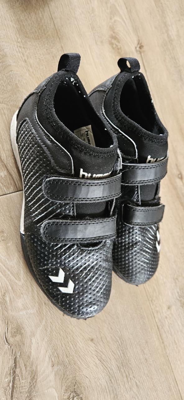 Korfbal schoenen maat 33