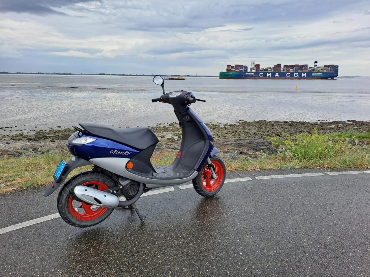 Te koop mooie peugeot vivacity