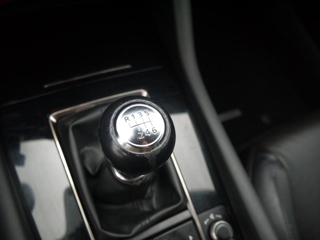 Mazda 3 2.0 e-skyactiv-g m hybrid 122 luxury|rijklaar|trekhaak