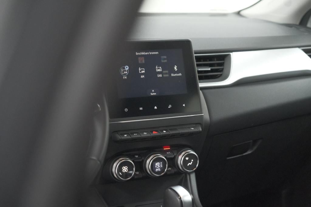 Renault Captur 1.6 e-tech hybrid 145 intens | trekhaak | camera | stoelverw