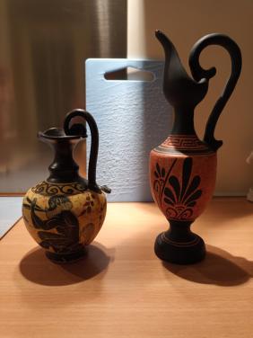 2 stuks Griekse vaasjes origineel van Kreta afkomstig
