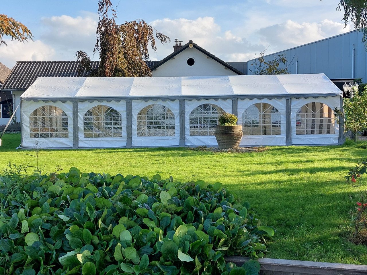 Partytent 4 x 8 meter te huur