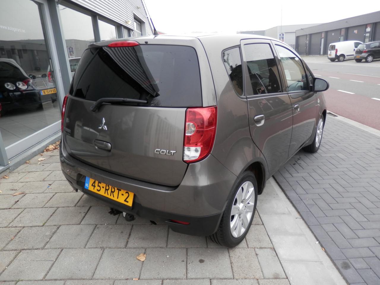 Auto Garant Biedt Aan: Mitsubishi Colt 1.3 Edition Two