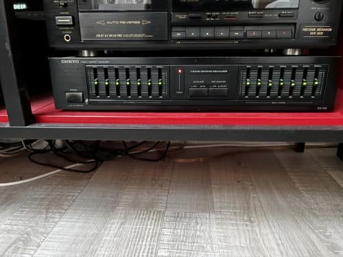 Onkyo EQ 140