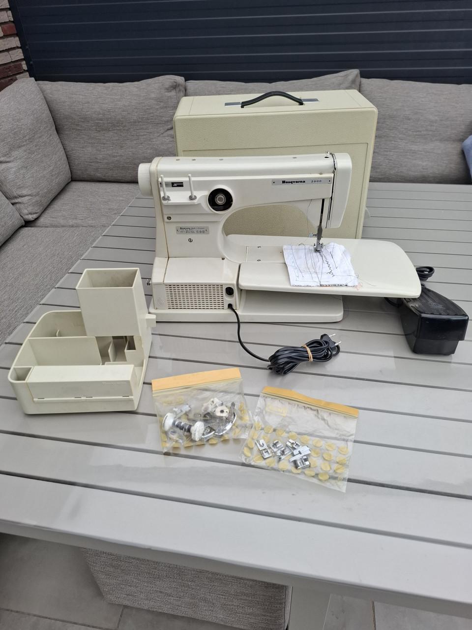 NAAIMACHINE, Husqvarna 2000, "model 6010.