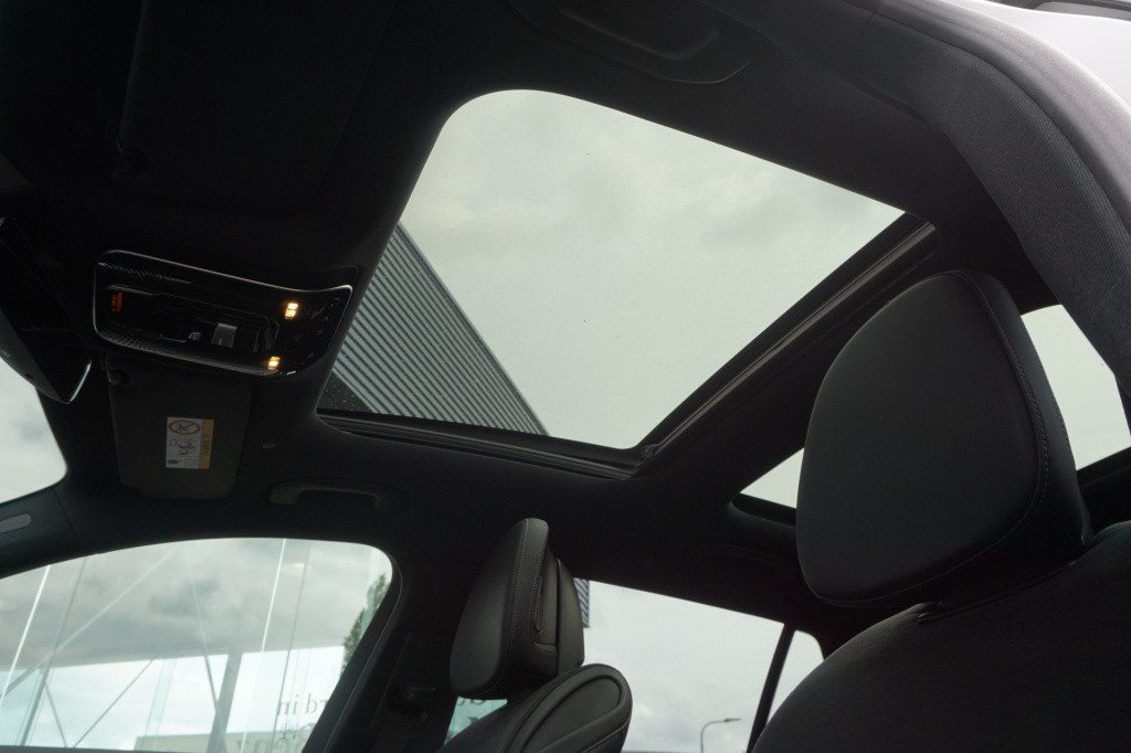 Mercedes-Benz C-Klasse 220 d estate amg | mbux l panoramadak l augmented re
