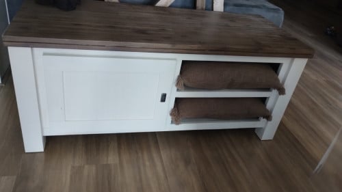Tv meubel gratis inruil voor een kratje Hertog Jan