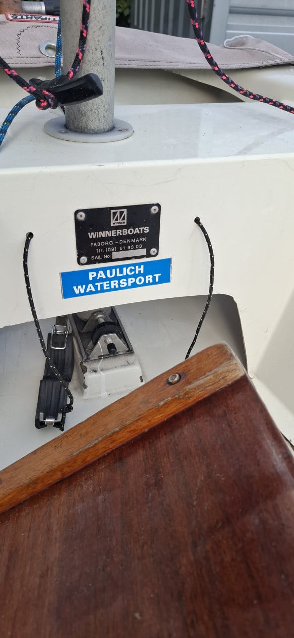 Wedstrijd Optimist zeilbootje Vaarklaar met Trailer