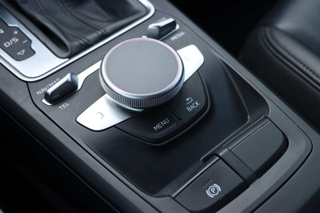 Audi Q2 35 tfsi s edition 150pk s-tronic