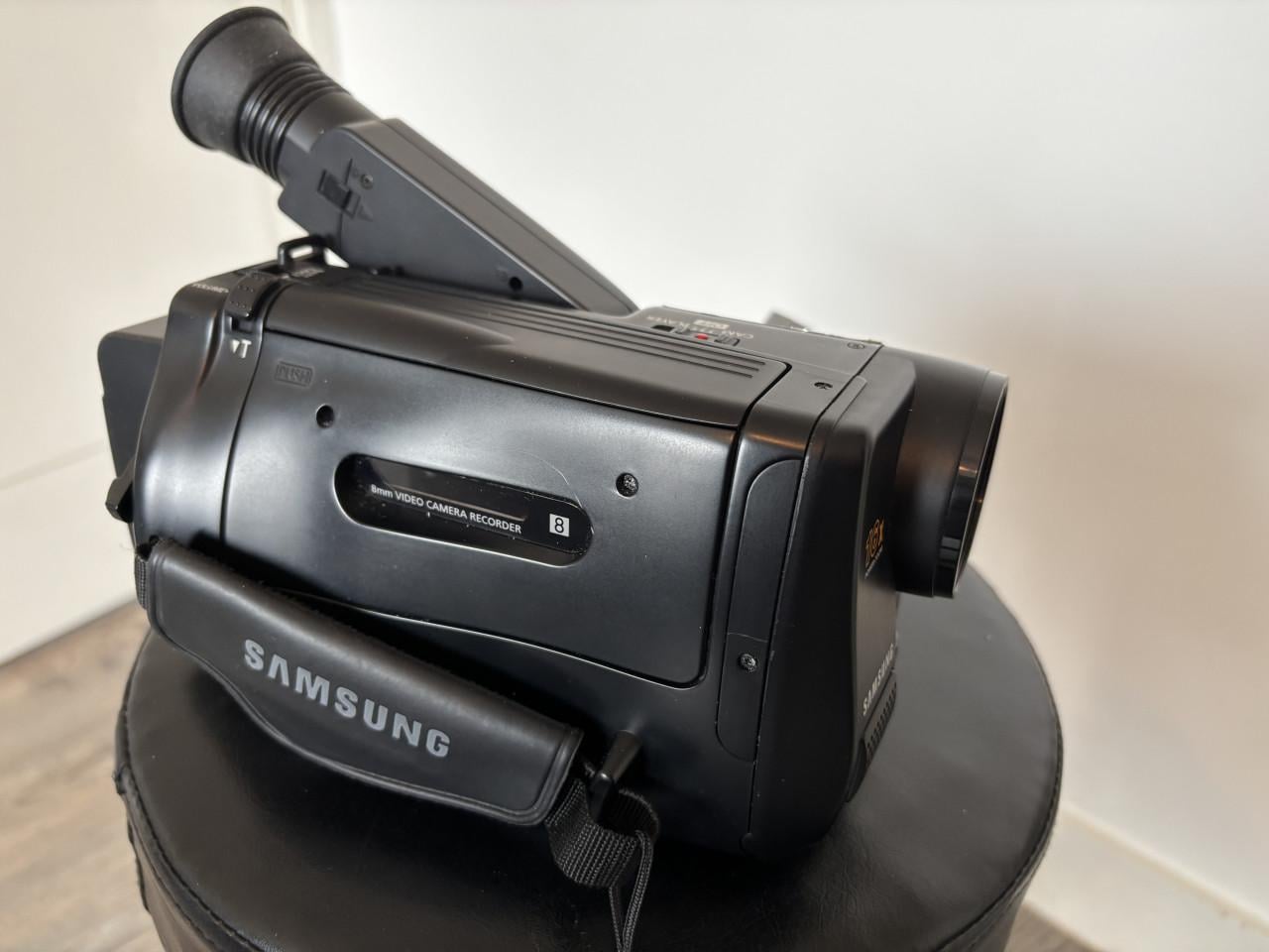 Vintage video 8 camera Samsung