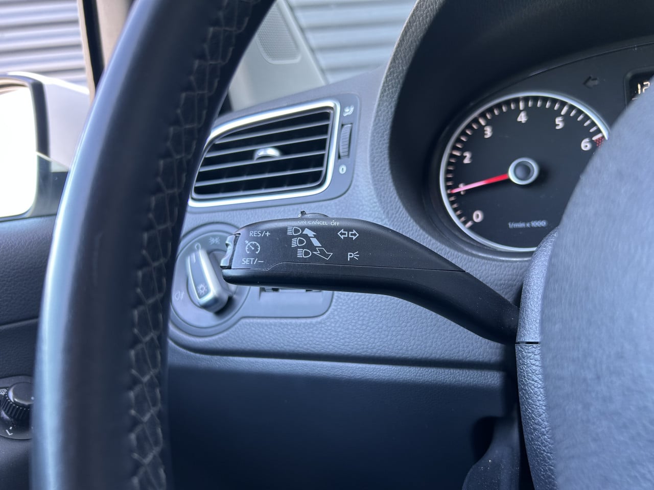 Volkswagen Polo 1.2 R-LINE|APK|CRUISE CONTR|CARPLAY|