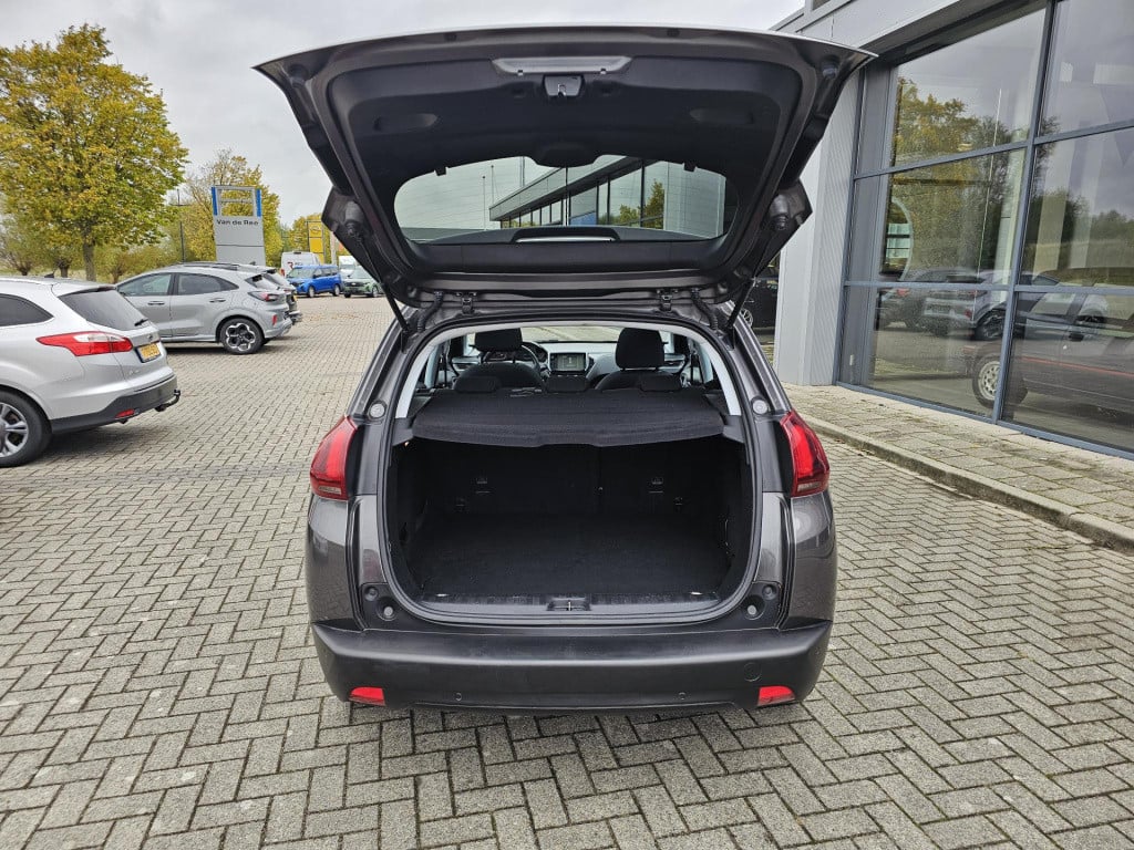 Peugeot 2008 1.2 puretech blue lion