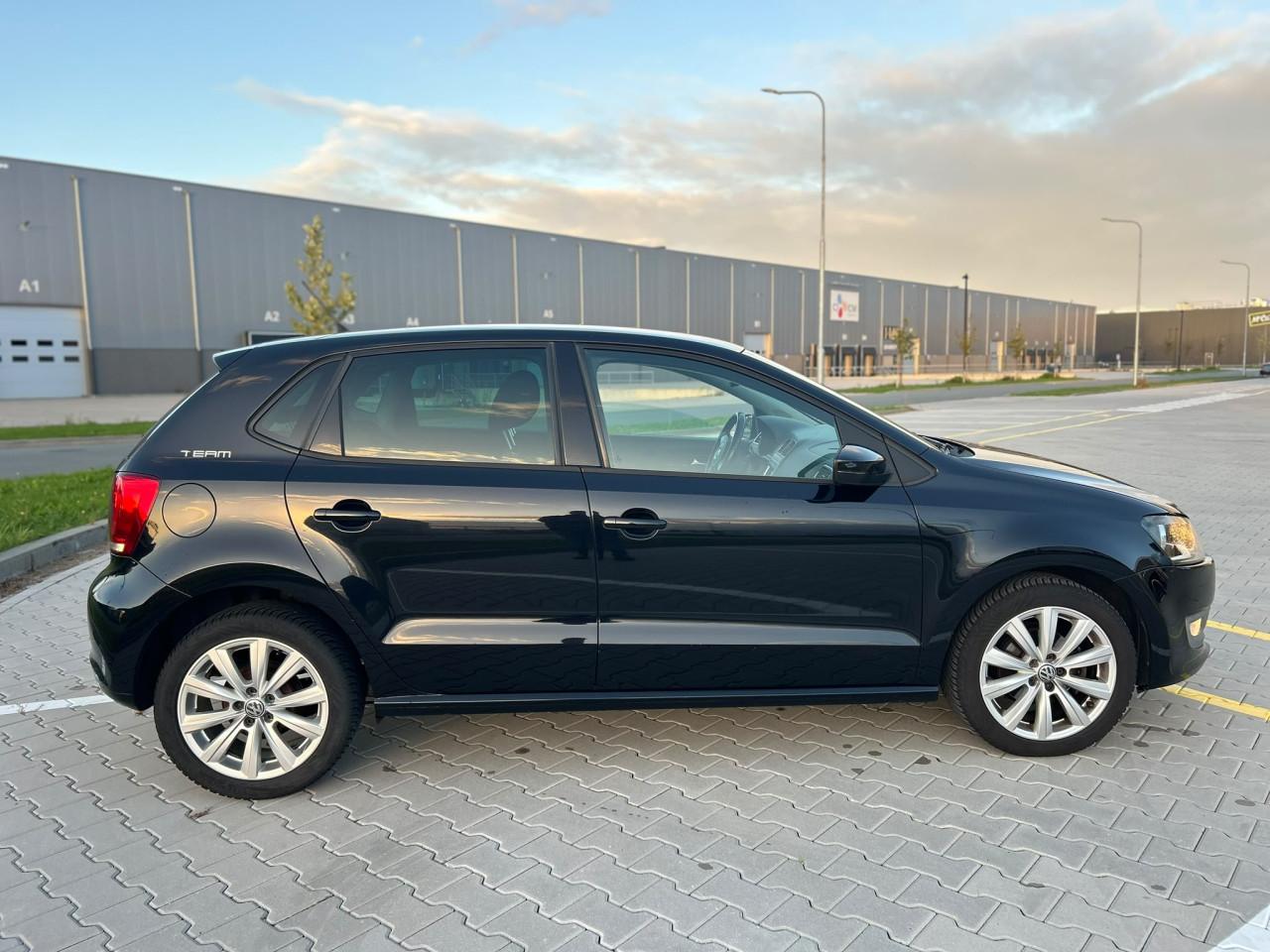 Volkswagen Polo 1.4-16V R-LINE|CRUISE CONTR|CARPLAY|AIRCO|