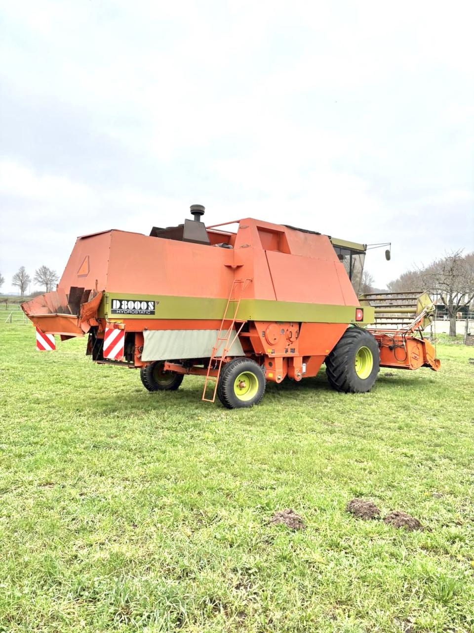 Dronningborg D 8000 S Combine