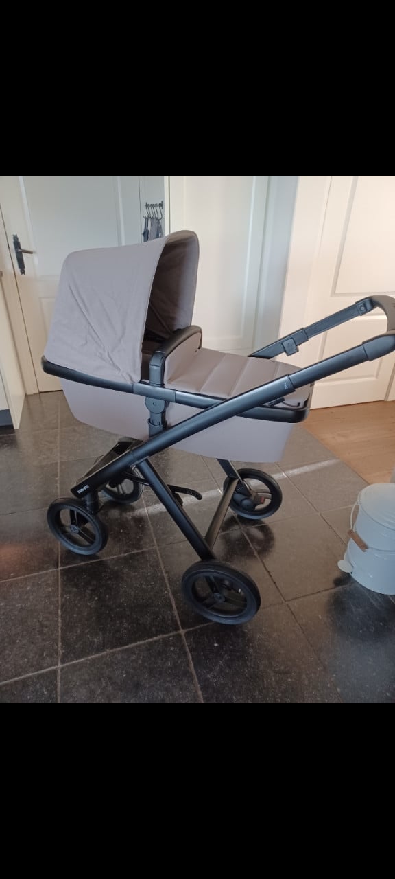 Dubatti Two kinderwagen