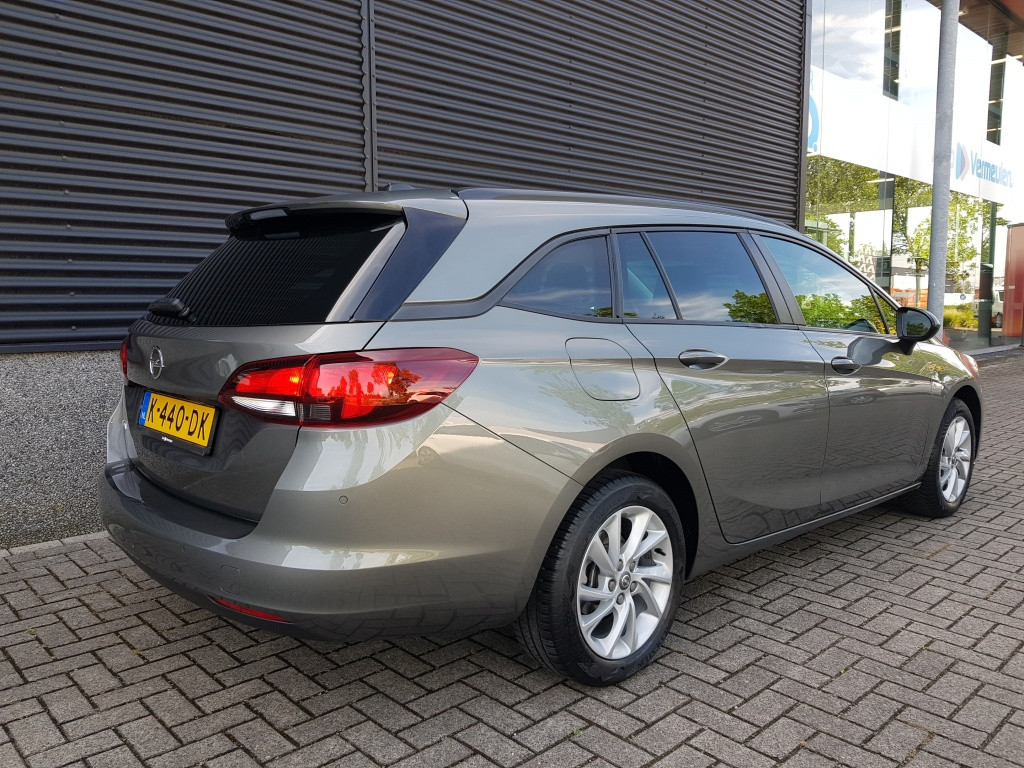 Opel Astra sports tourer edition 1.2