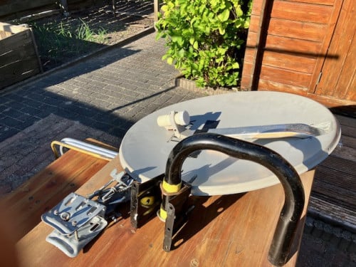 Satellietschotel