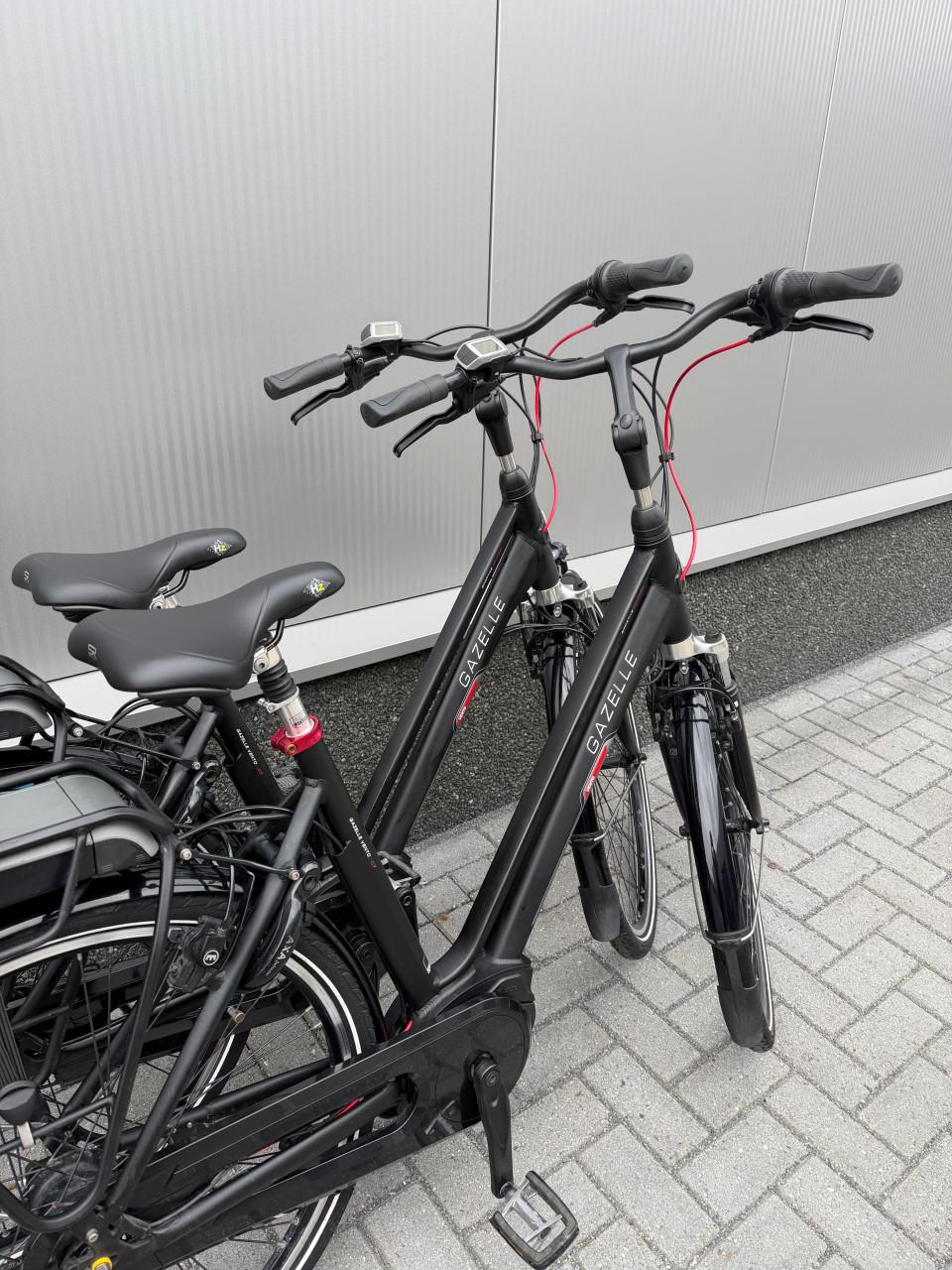 Prachtige Set Gazelle Vento C7 | Bosch Middenmotor | 53CM & 49CM | 400WH