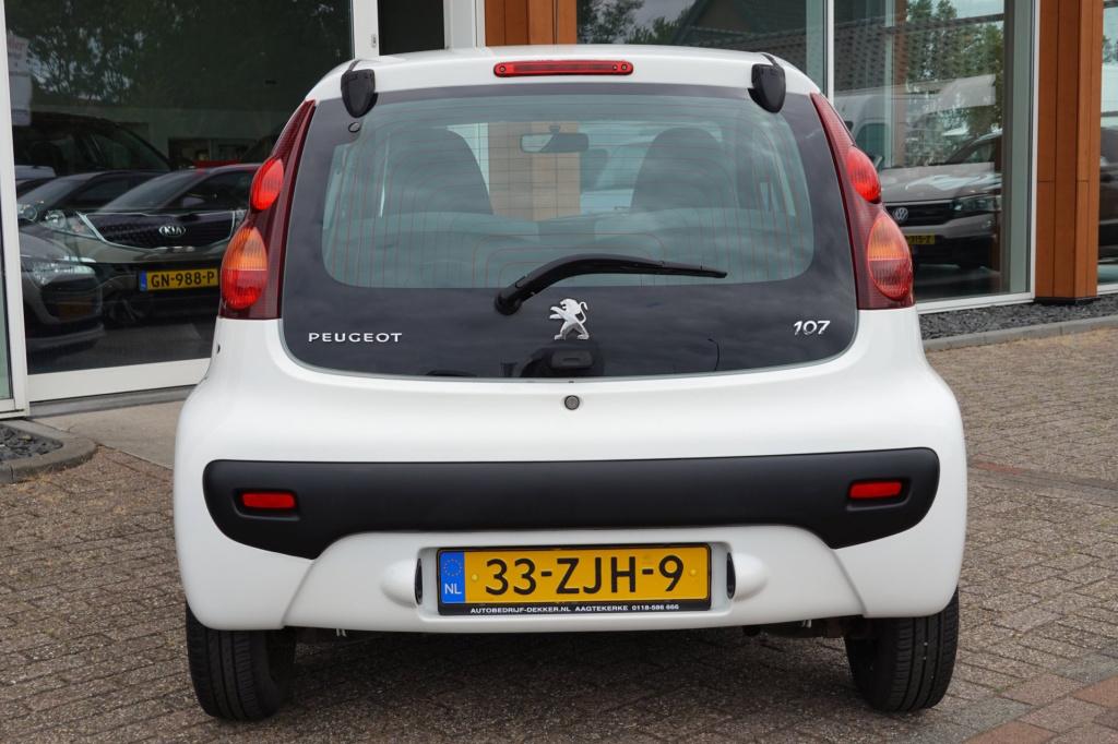 Peugeot 107 1.0 access accent
