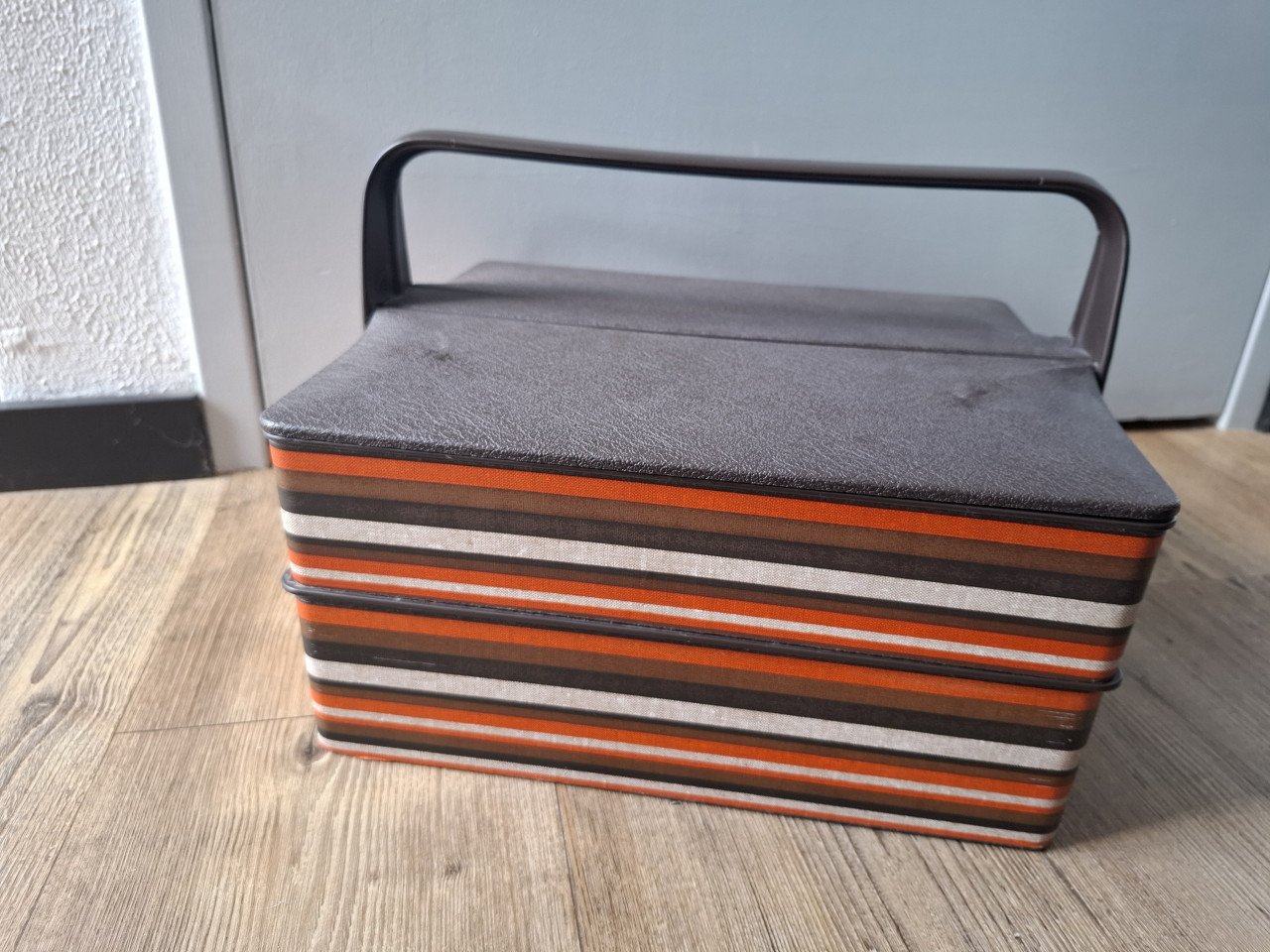 Vintage naaibox/opbergkist