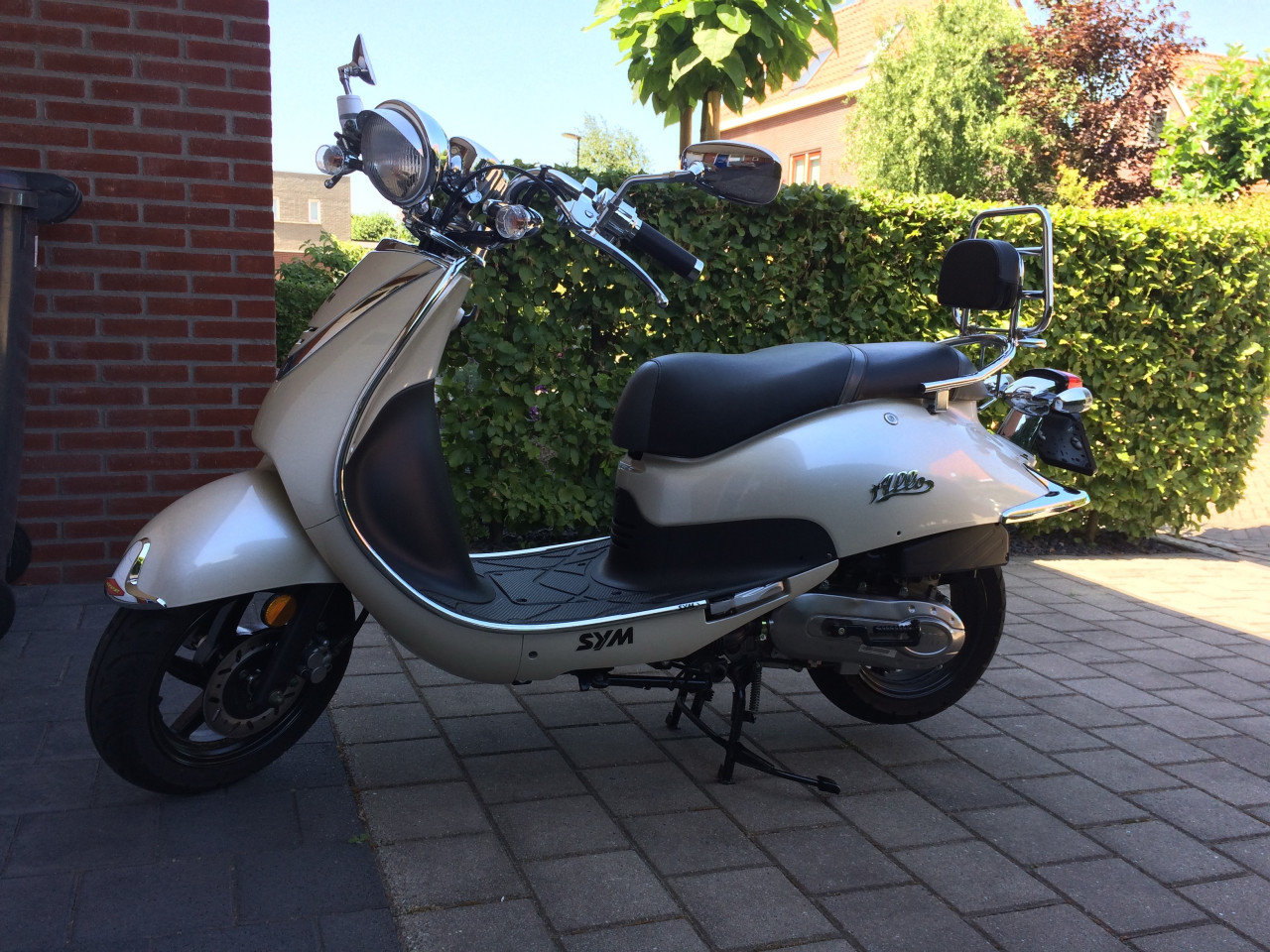Snorscooter buitenkans!