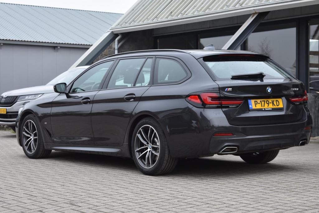 BMW 5 Serie touring 520i m-sport | laserlight | nap | dealer onderhouden | 