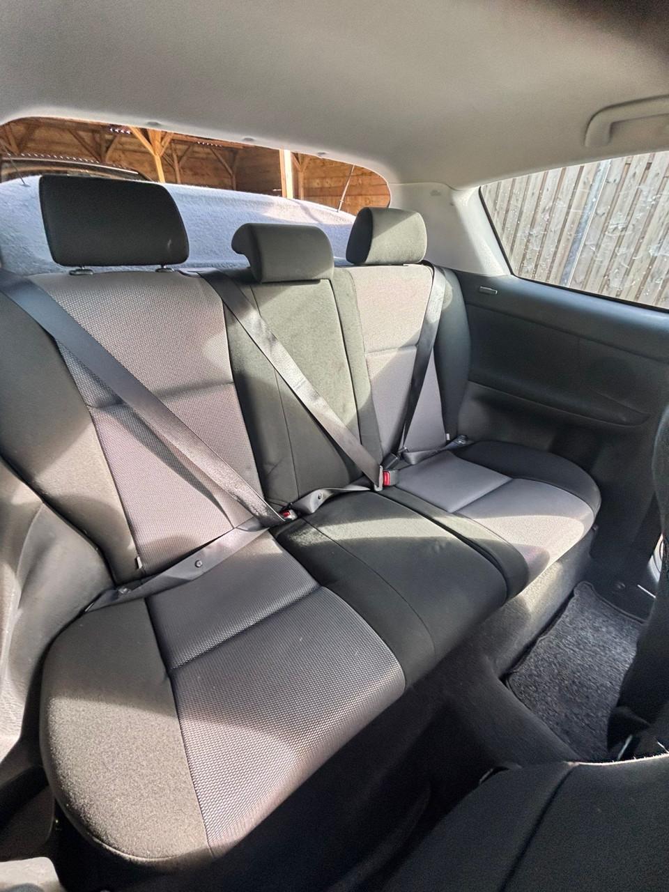 MOOIE TOYOTA COROLLA 1.6 16V VVT-i 3DR 2007 ZWART