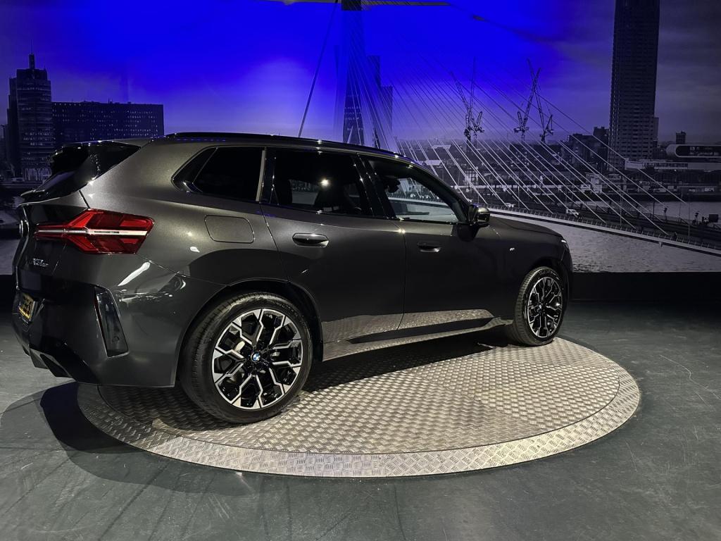 BMW X3 20 xdrive *pano*surroundview*parkass*driveass*leder*memory*