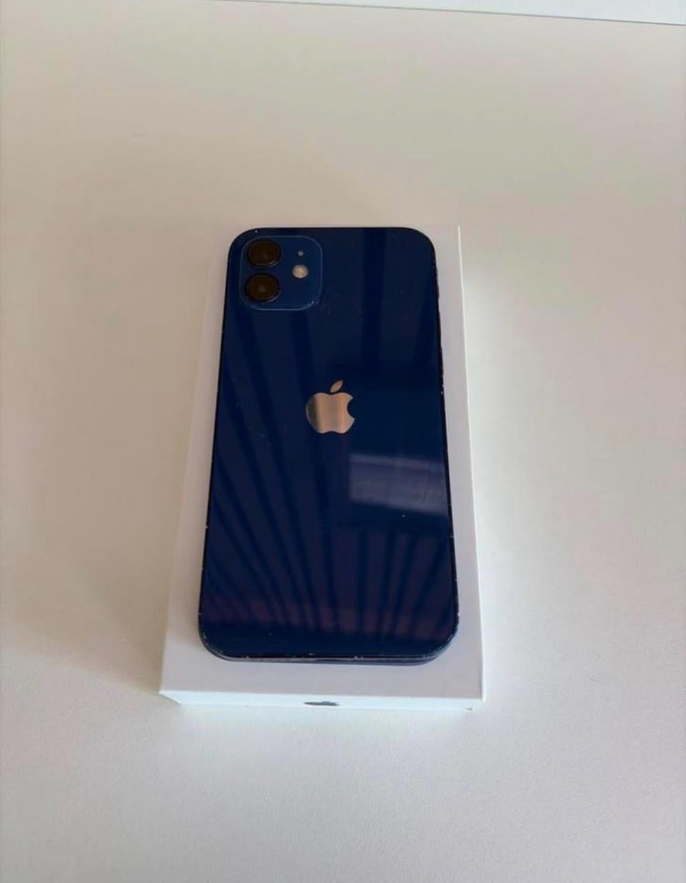 Iphone 12 64GB blauw