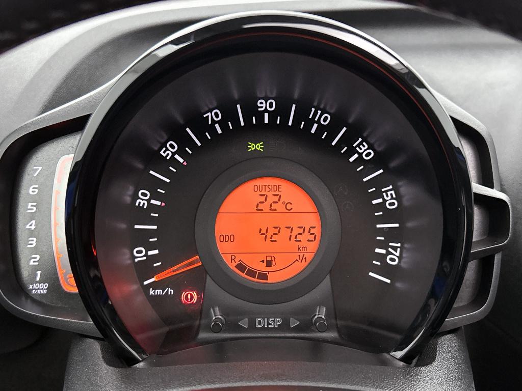 Peugeot 108 1.0 e-vti active top! | stoelverwarming | achteruitrijcamera | 