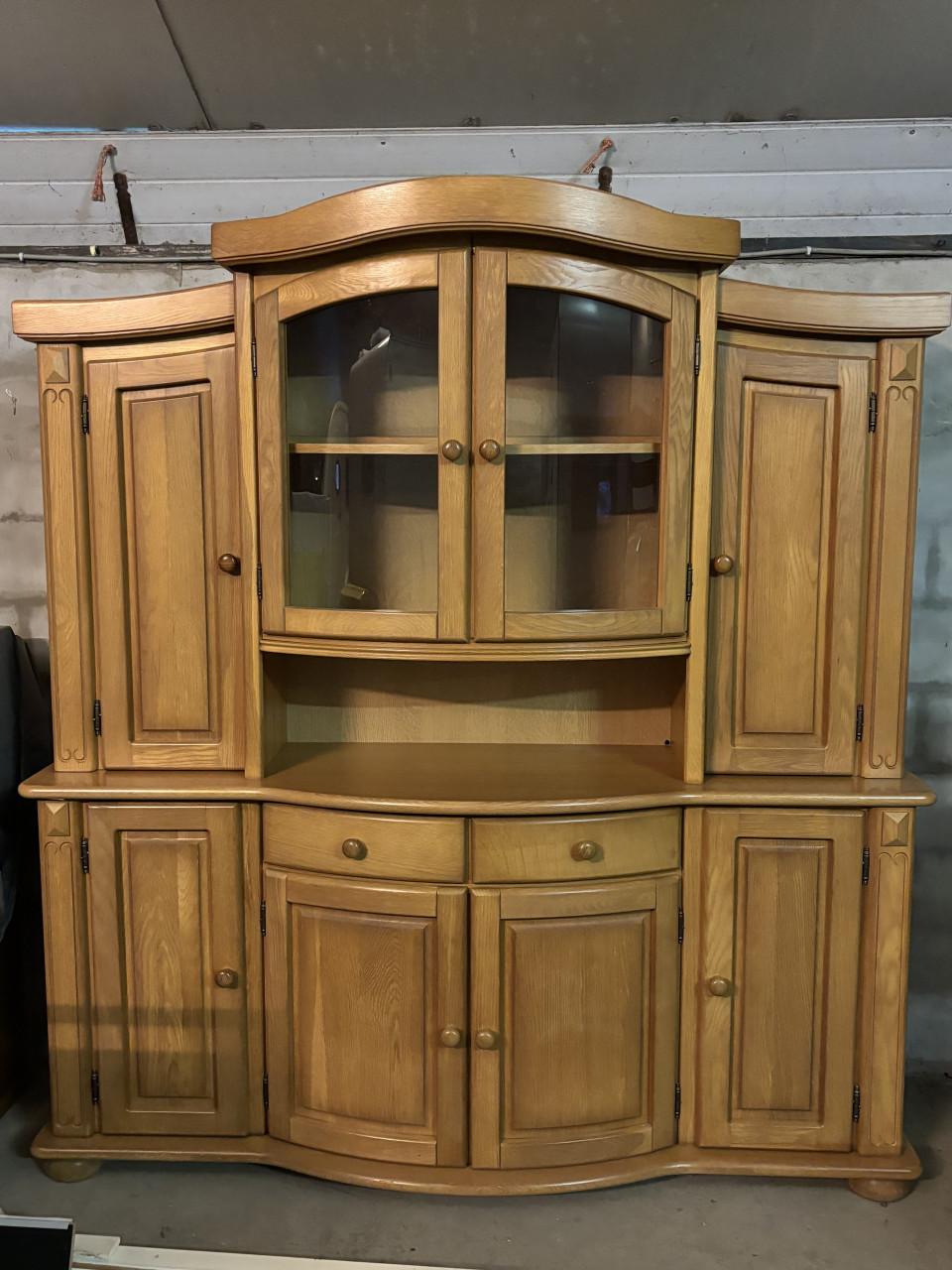 Blank eiken wandmeubel