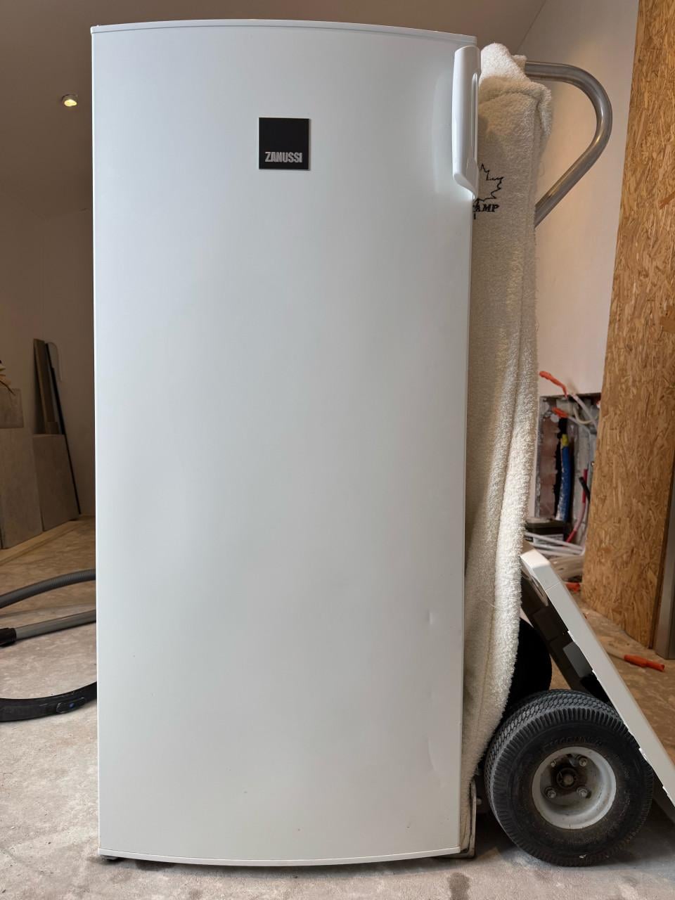 Zanussi koelkast – 240 liter – A+ label- stil (38dB)