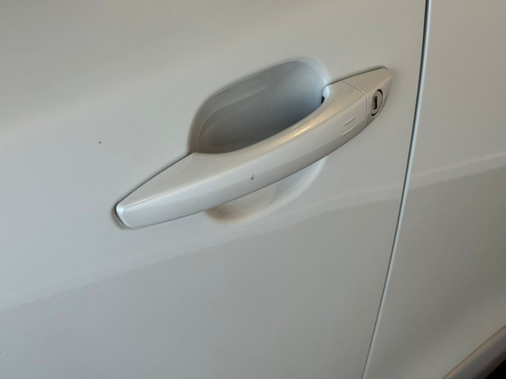 Peugeot 2008 1.2 puretech allure pack