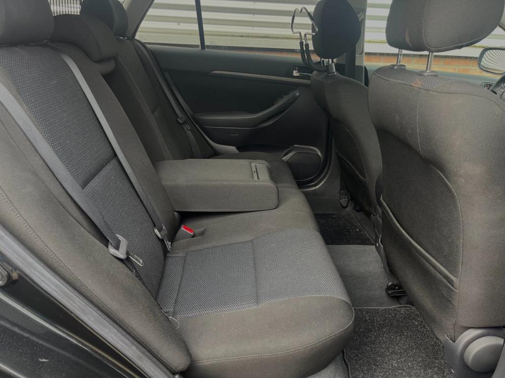 Toyota Avensis wagon 1.8 vvti luna | nieuwe apk | trekhaak