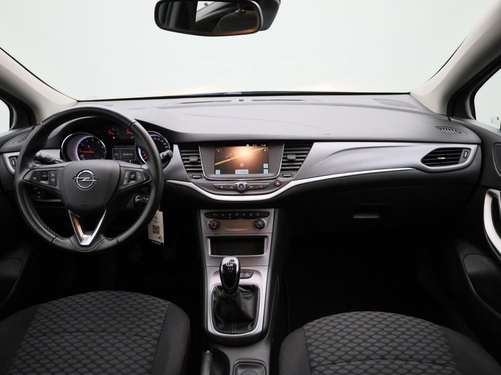Opel Astra sports tourer 1.2 edition | parkeer sensoren | cruise control | 