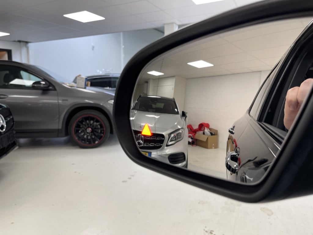 Mercedes-Benz Gla-klasse 250 e amg line | pano | 360 cam | leer | multibeam