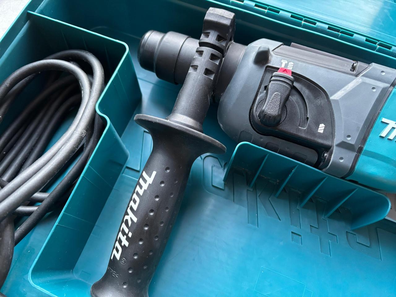 Makita Boorhamer HR-2230 - Nieuwstaat