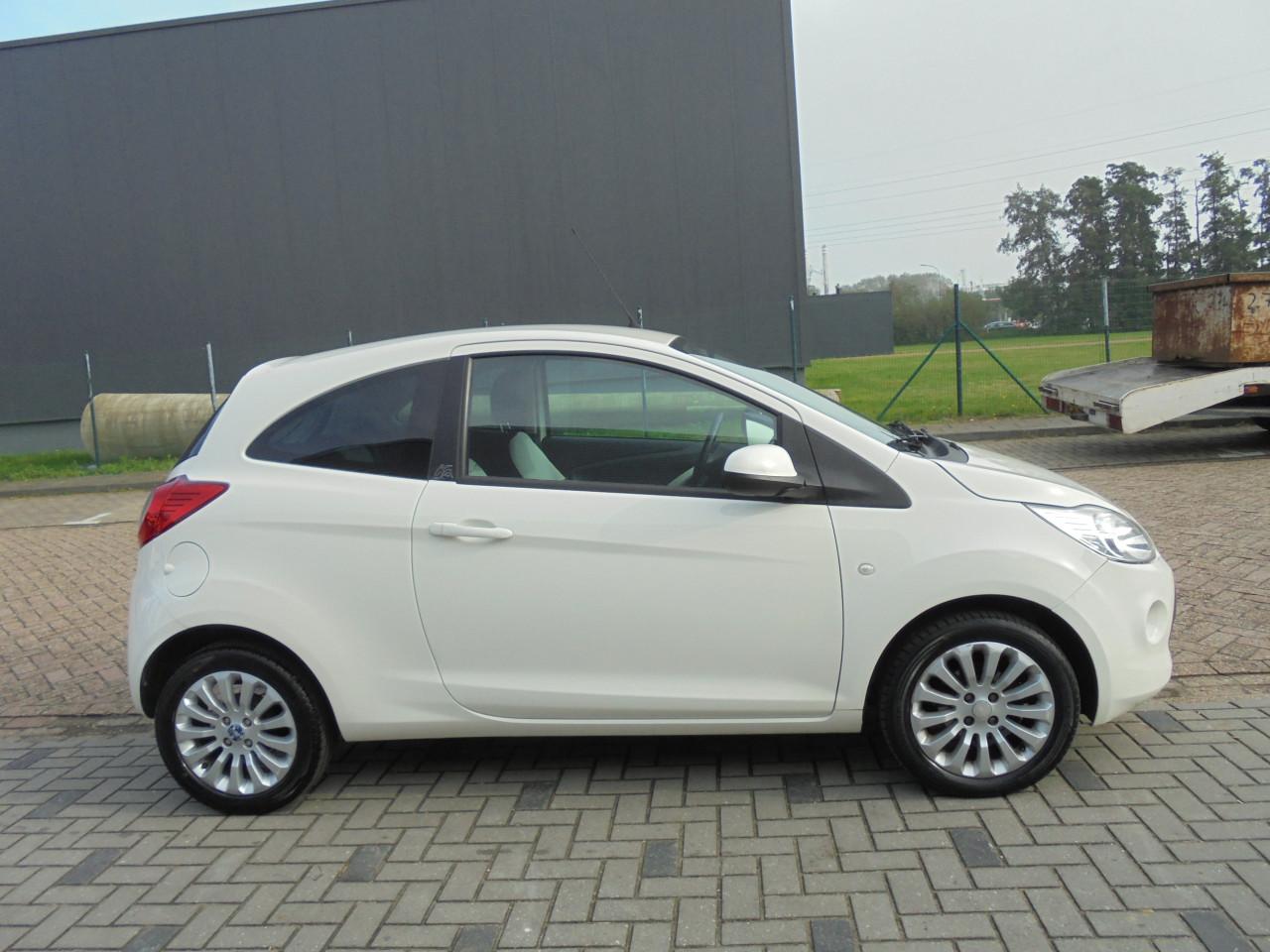Ford Ka 1.2 Titanium bwjr 2010 in hele nette staat met N.A.P