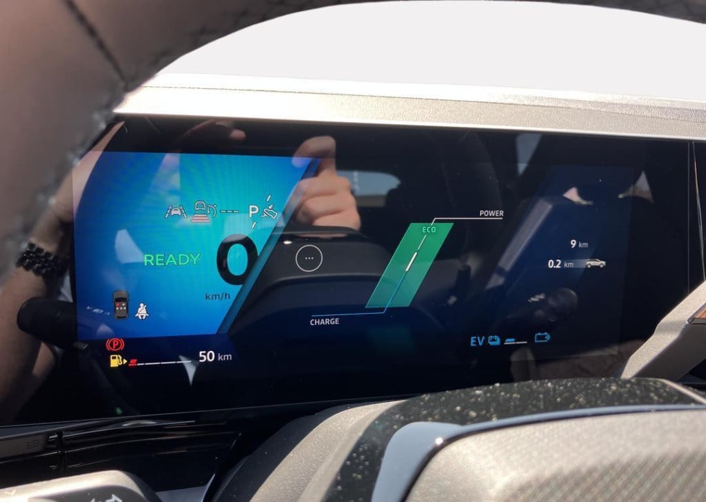 Renault Austral 1.2 e-tech full hybrid 200 evolution - nieuw model