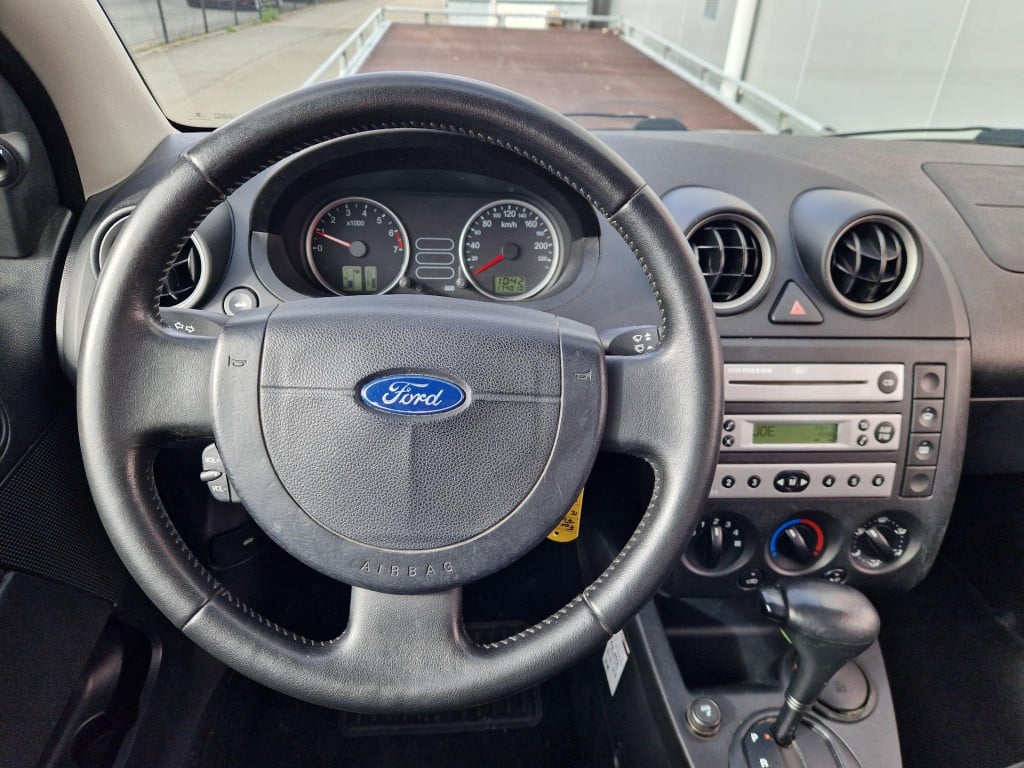 Ford Fiesta 1.6-16v ghia
