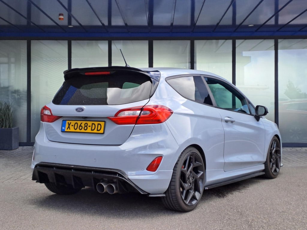 Ford Fiesta 1.5 ecoboost st-3 | 200 pk! | maxton design bodykit | apple car