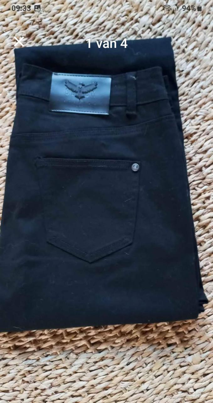 NIEUW BOHOzomerbroek en zwarte jeans